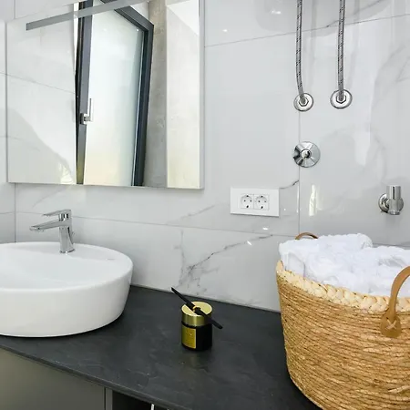 Sunny Day Luxury Appartement Orebić