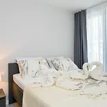 Sunny Day Luxury Affittacamere