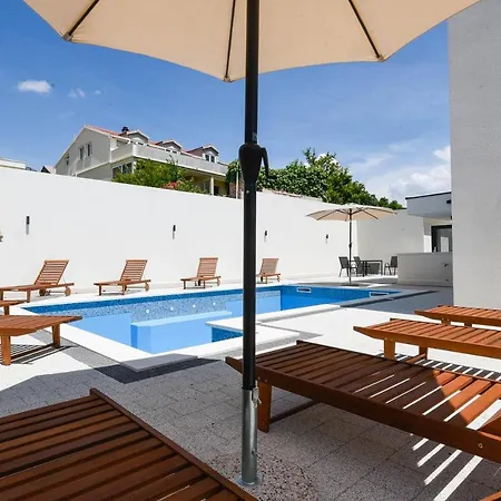 Sunny Day Luxury