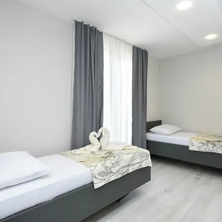 Sunny Day Apartments Orebic 4* 오레비츠