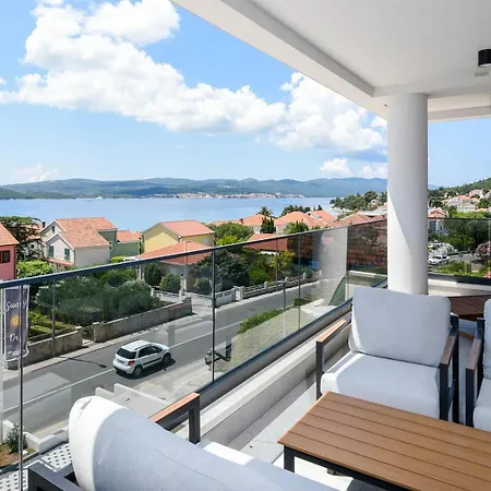 Sunny Day Apartments Orebic 게스트하우스 4*