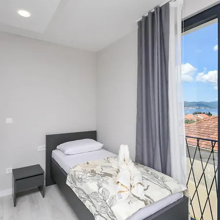 Sunny Day Apartments Orebic 4* 오레비츠