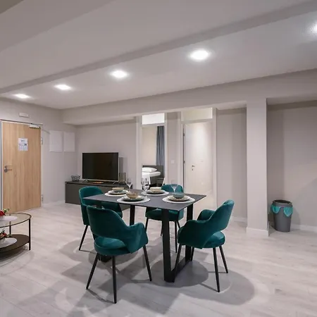 Sunny Day Apartments Orebic 오레비츠