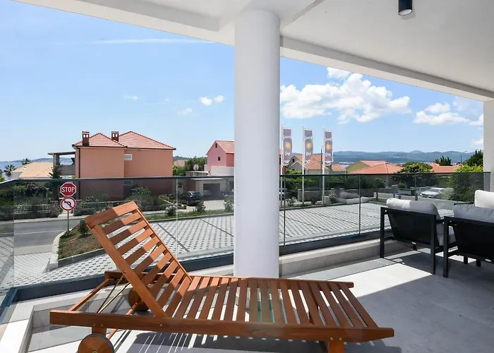 Διαμέρισμα Sunny Day Luxury